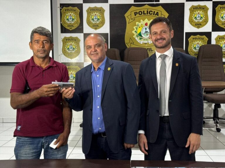 Polícia Civil do Acre restitui mais de 80 celulares a vítimas e soma quase R$ 1 milhão em bens recuperados nas edições da Operação Mobile